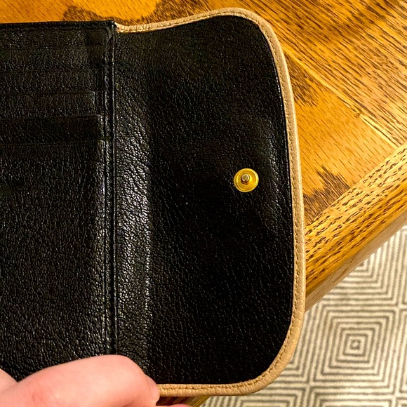 Miu Miu Prada Pink and Black Wallet - Picture 6 of 11